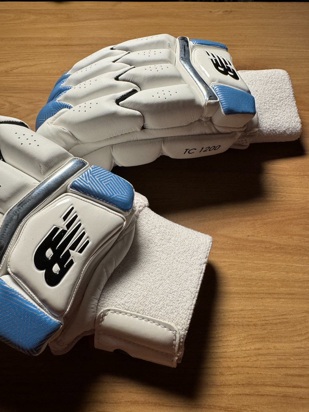 New balance batting gloves TC 1200
