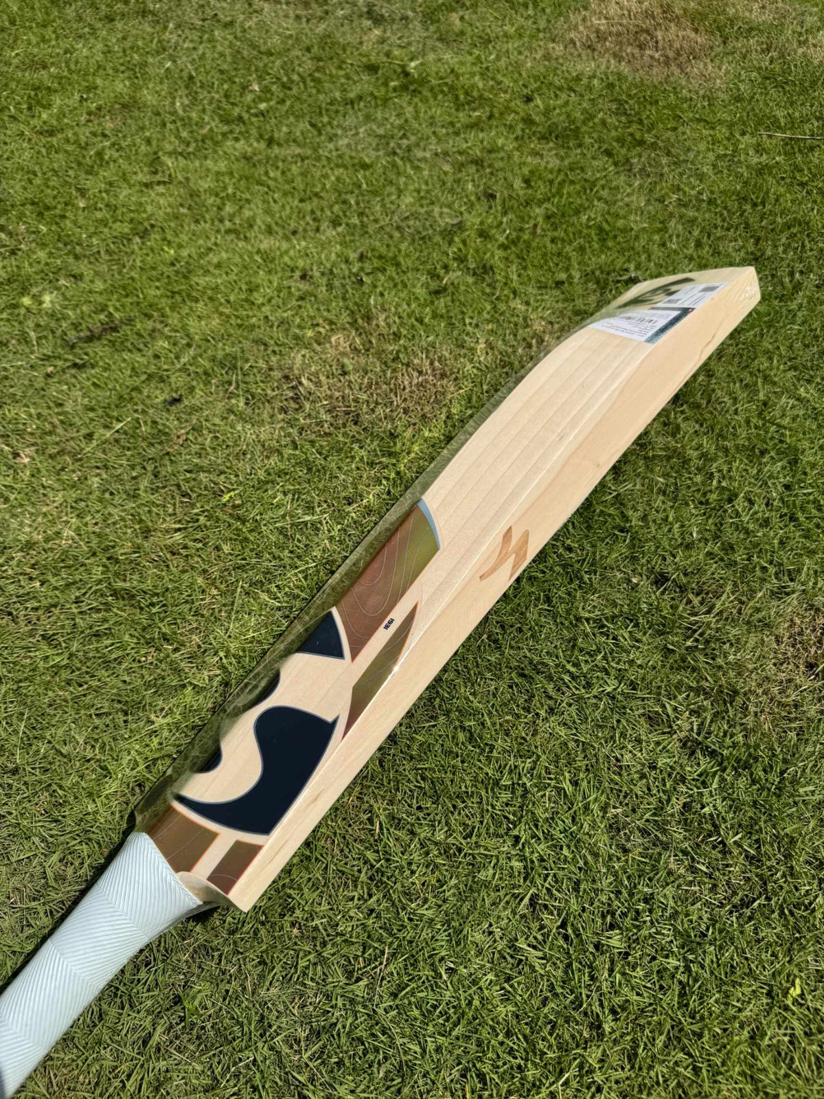 SG Sanju 14 Player Bat view 7