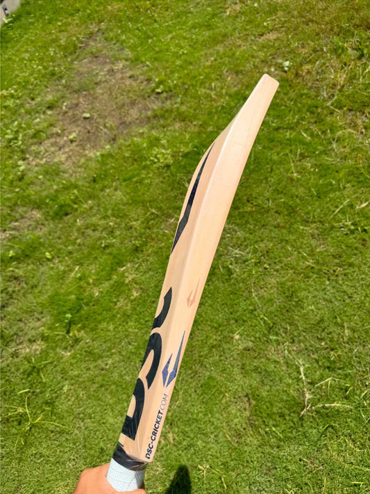 DSC David Miller Players Edition cricket bat front view