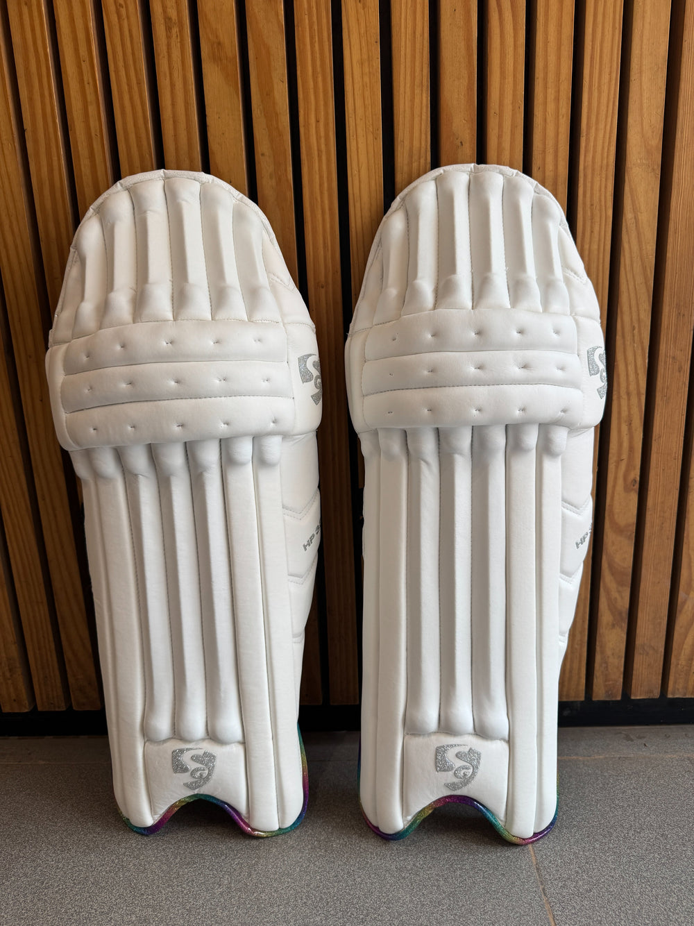 SG HP33 BATTING LEGGUARDS