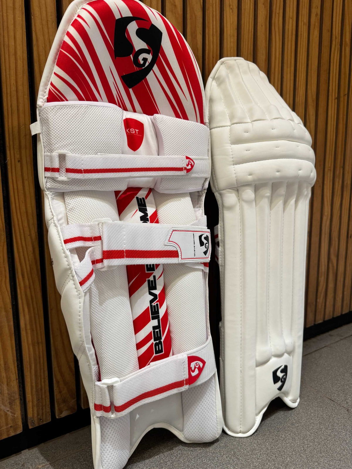 SG Players men's RH cricket batting pads front and rear angled view