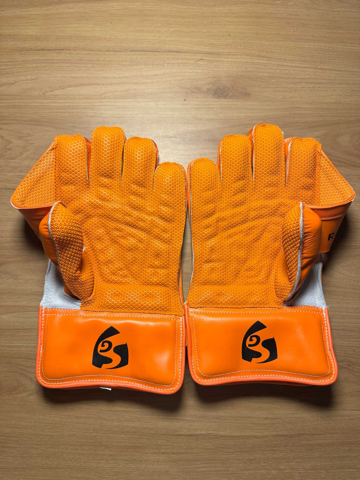SG RP-17 Wicket Keeping Gloves