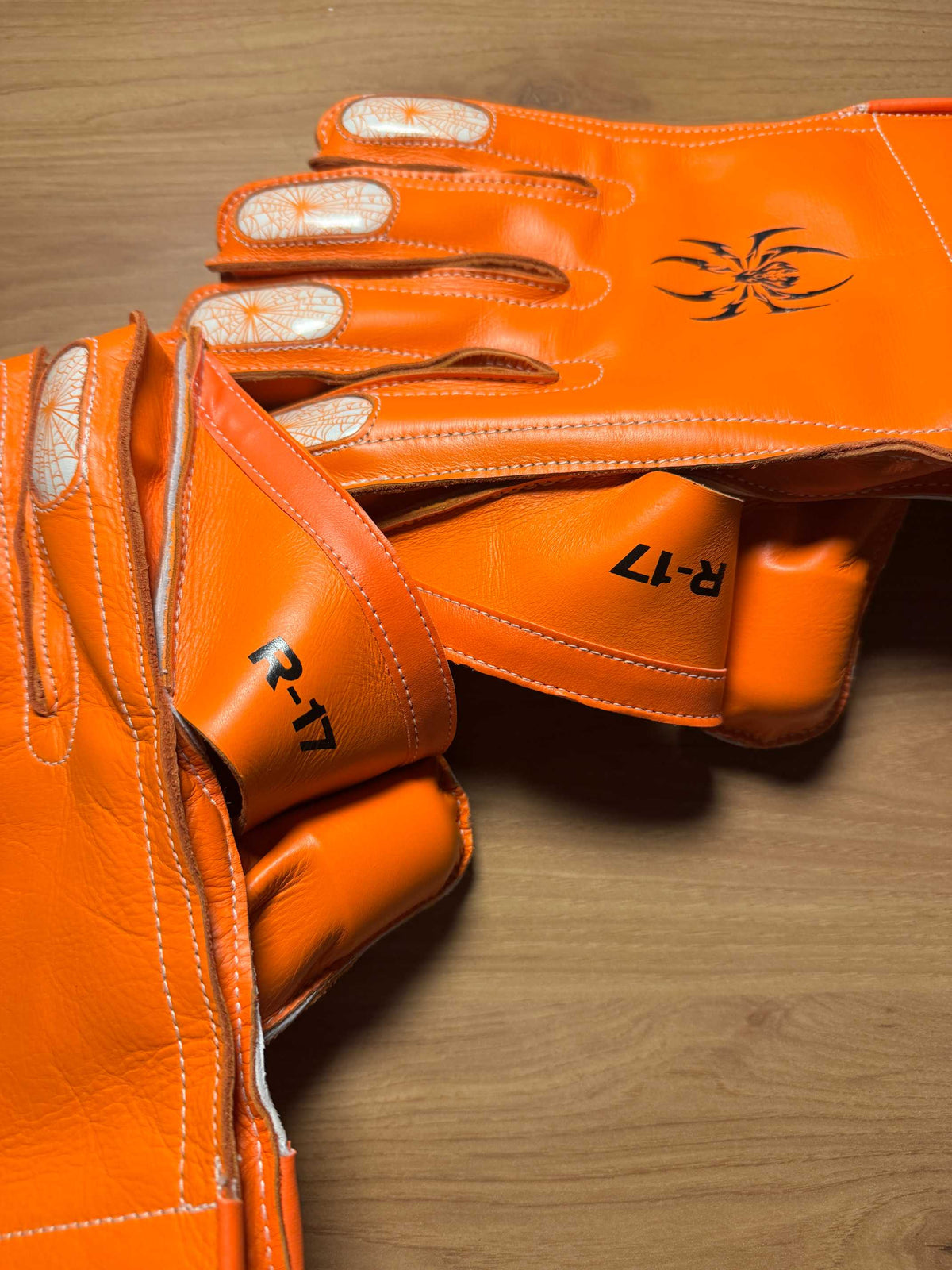 SG RP-17 Wicket Keeping Gloves