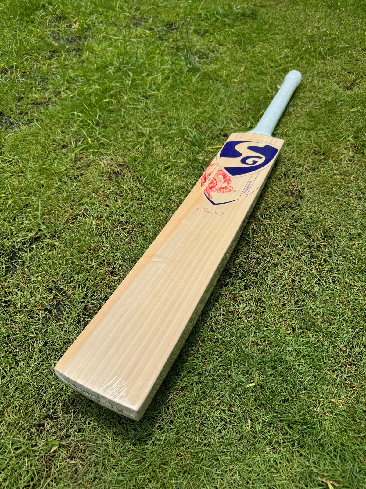 Cricket bat SG KLR 1