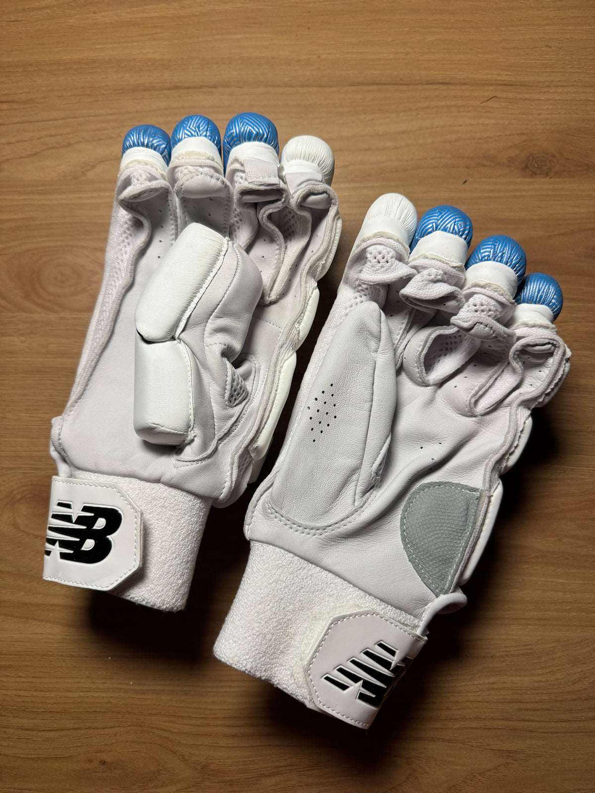 New balance batting gloves TC 1200