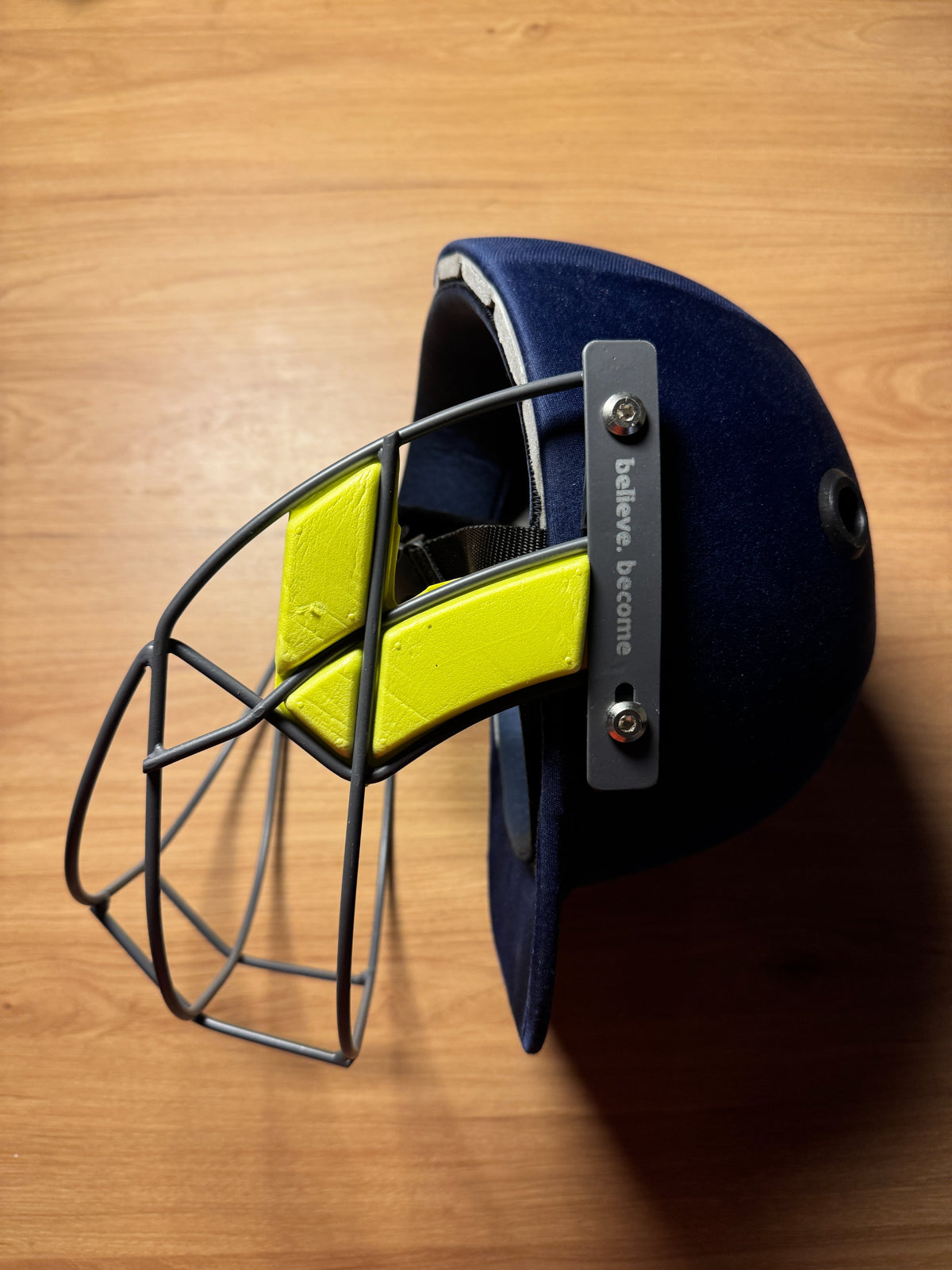 SG Aeroselect Helmet