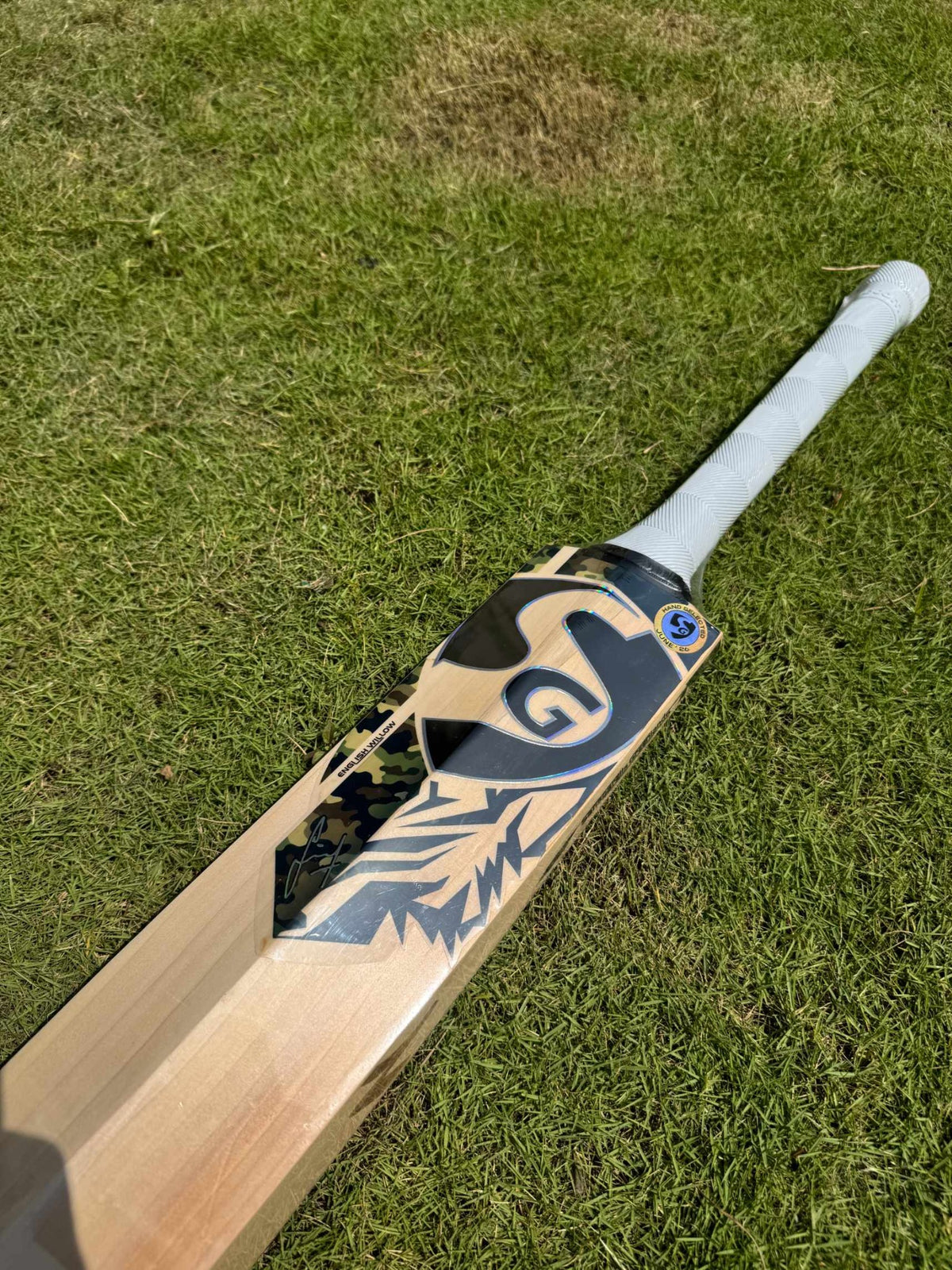 SG Dhruv Jurel cricket bat view 4