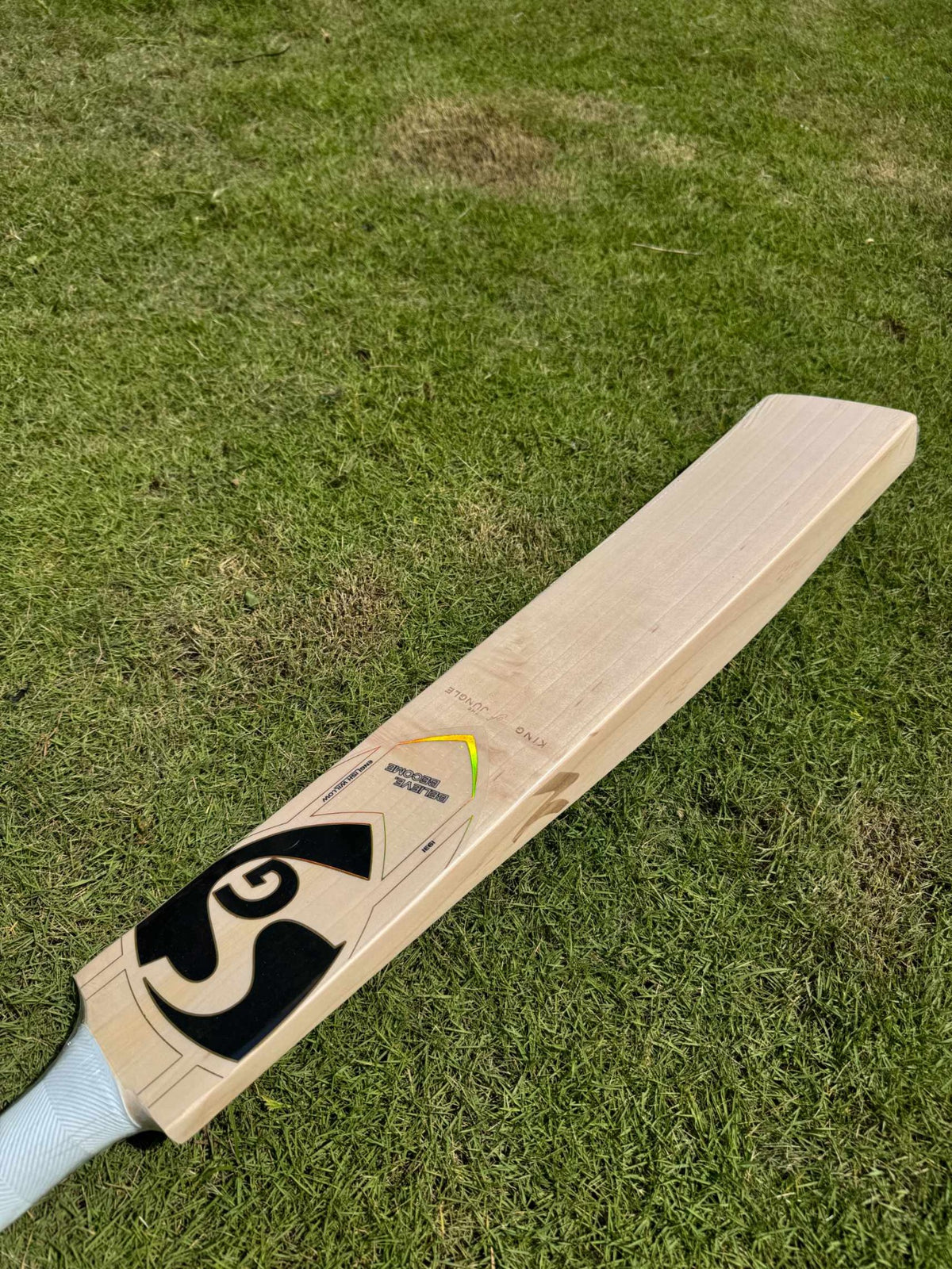 SG King of the Jungle II cricket bat view 6