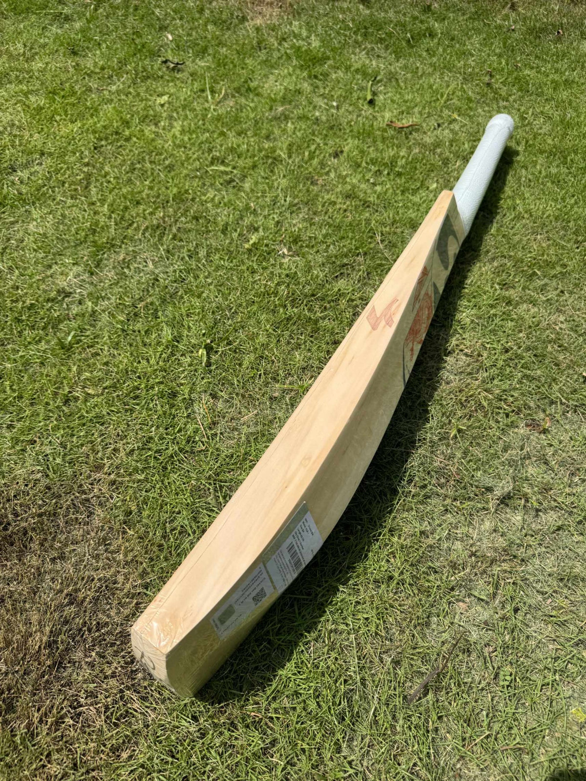 SG KLR 1 cricket bat view 2