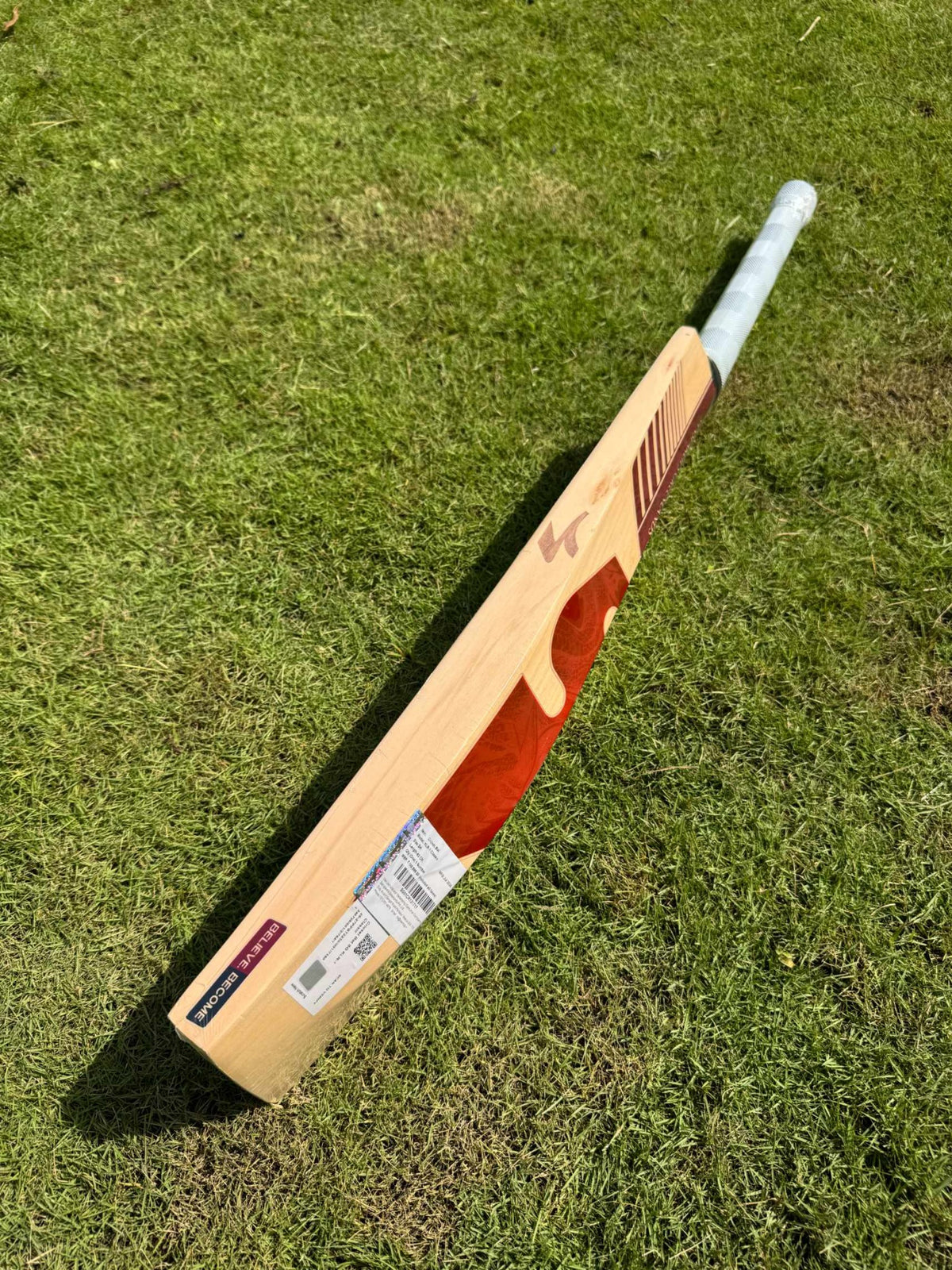 SG KLR 1 Classic cricket bat – view 2