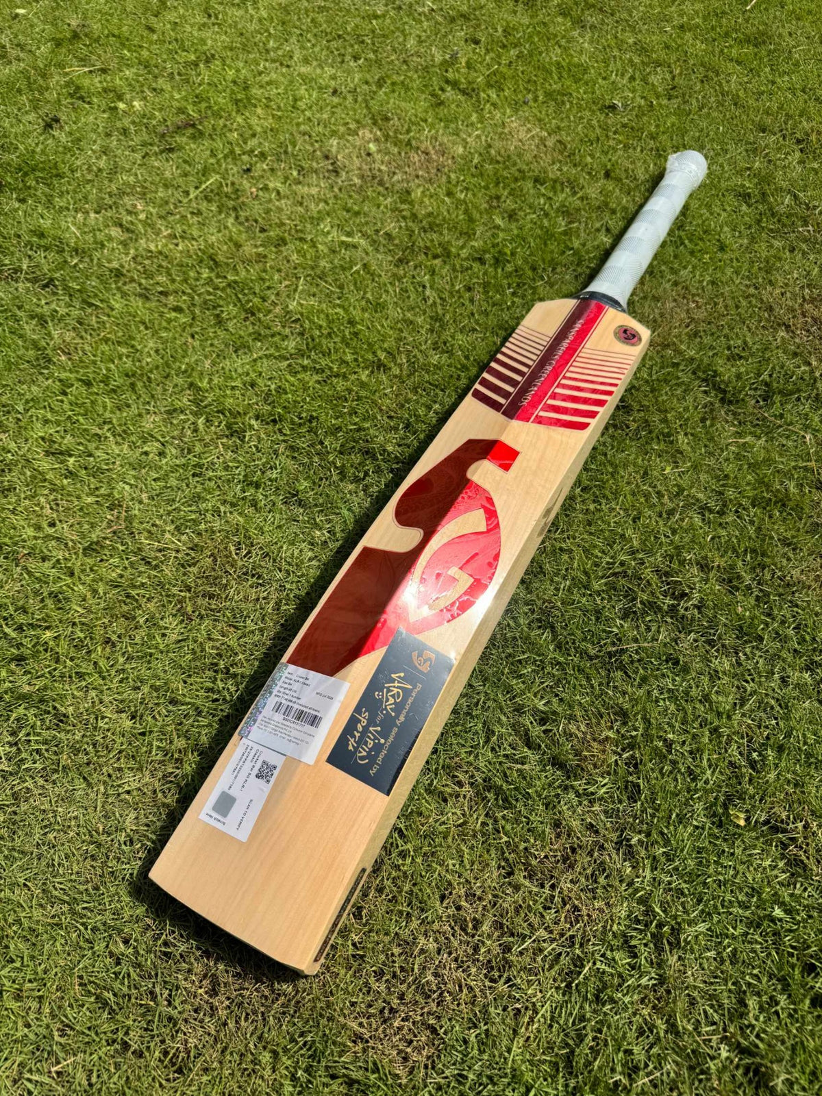 SG KLR 1 Classic cricket bat – view 3