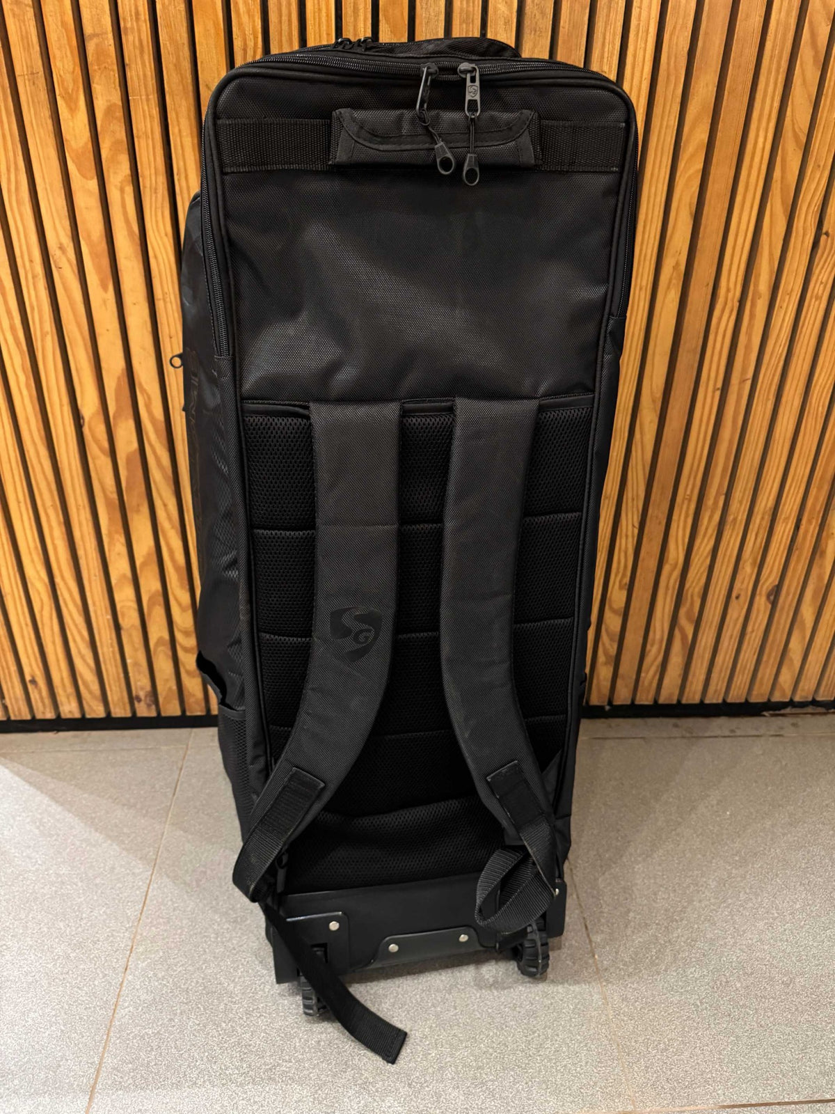 SG KLR-1 Wheelie Duffle Cricket Kit Bag - view 2