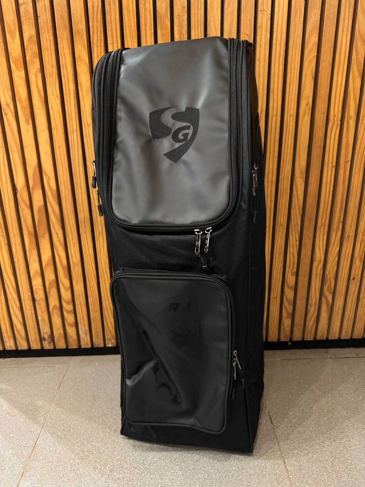 SG KLR-1 Wheelie Duffle Junior cricket kit bag front