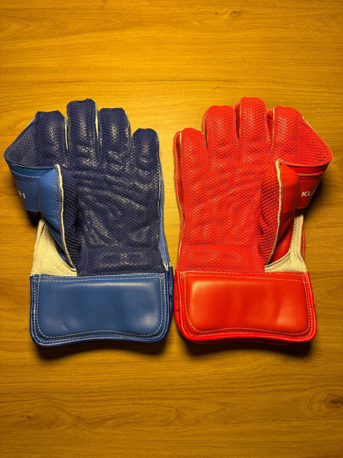 SG KLR-1 wicket keeping gloves palm