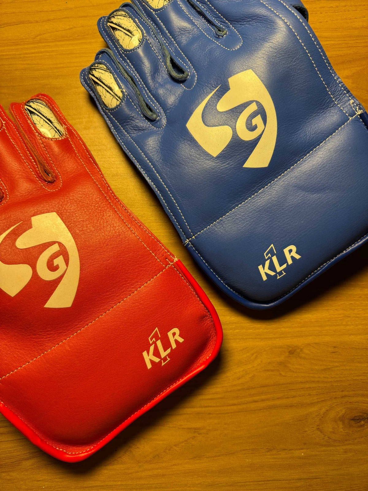 SG KLR-1 wicket keeping gloves close-up
