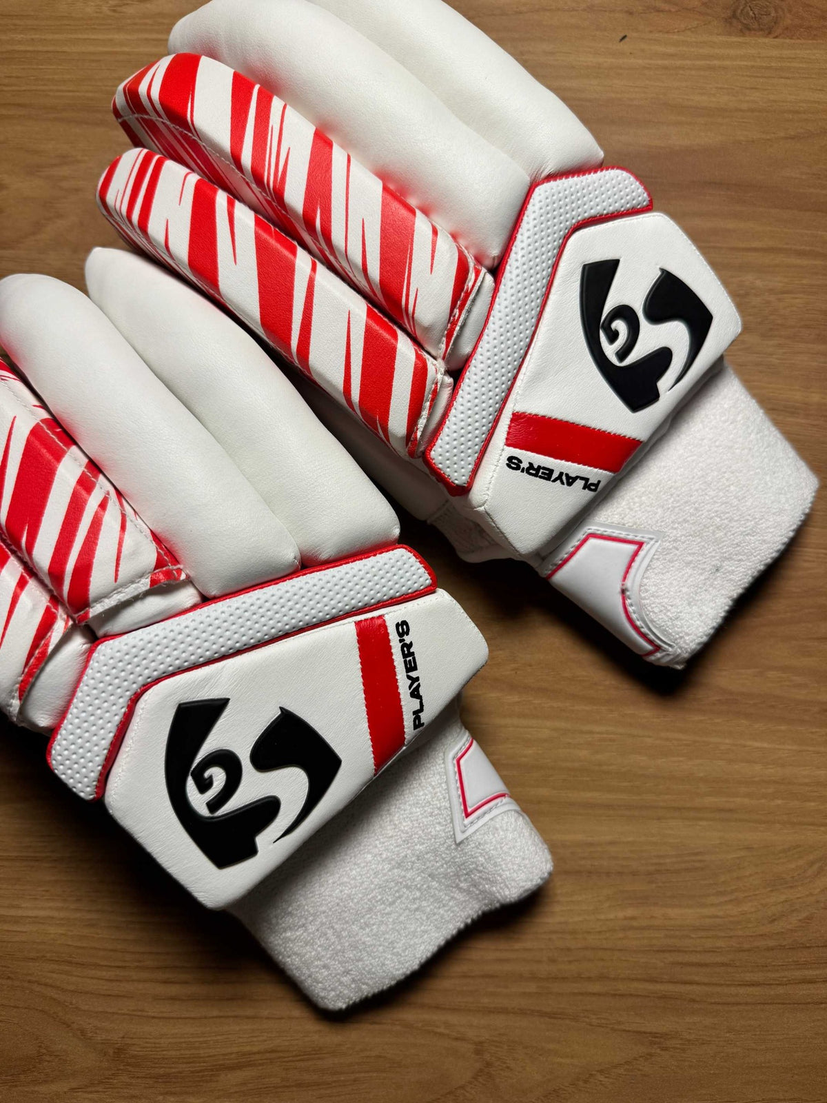 SG Players Men’s Right-Hand Batting Gloves - view 4