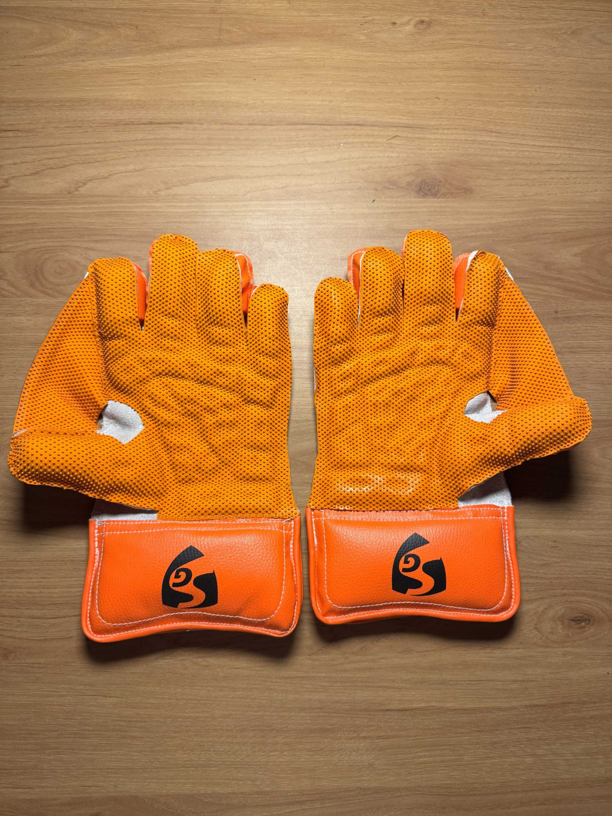 SG RP-17 Club Wicket Keeping Gloves photo 2