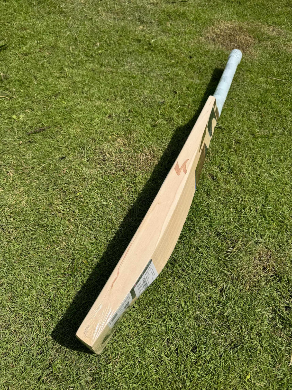 SG Sanju 14 Player Bat view 2