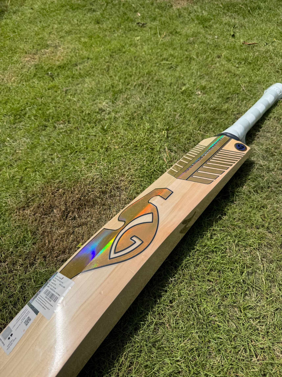 SG Sunny Gold Icon cricket bat view 5