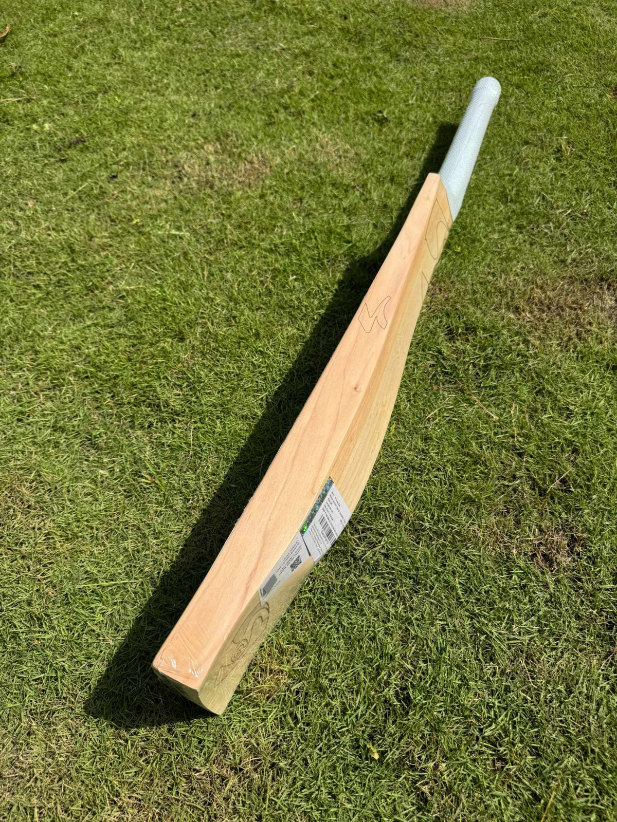 SG Sunny Gold OLE cricket bat view 2