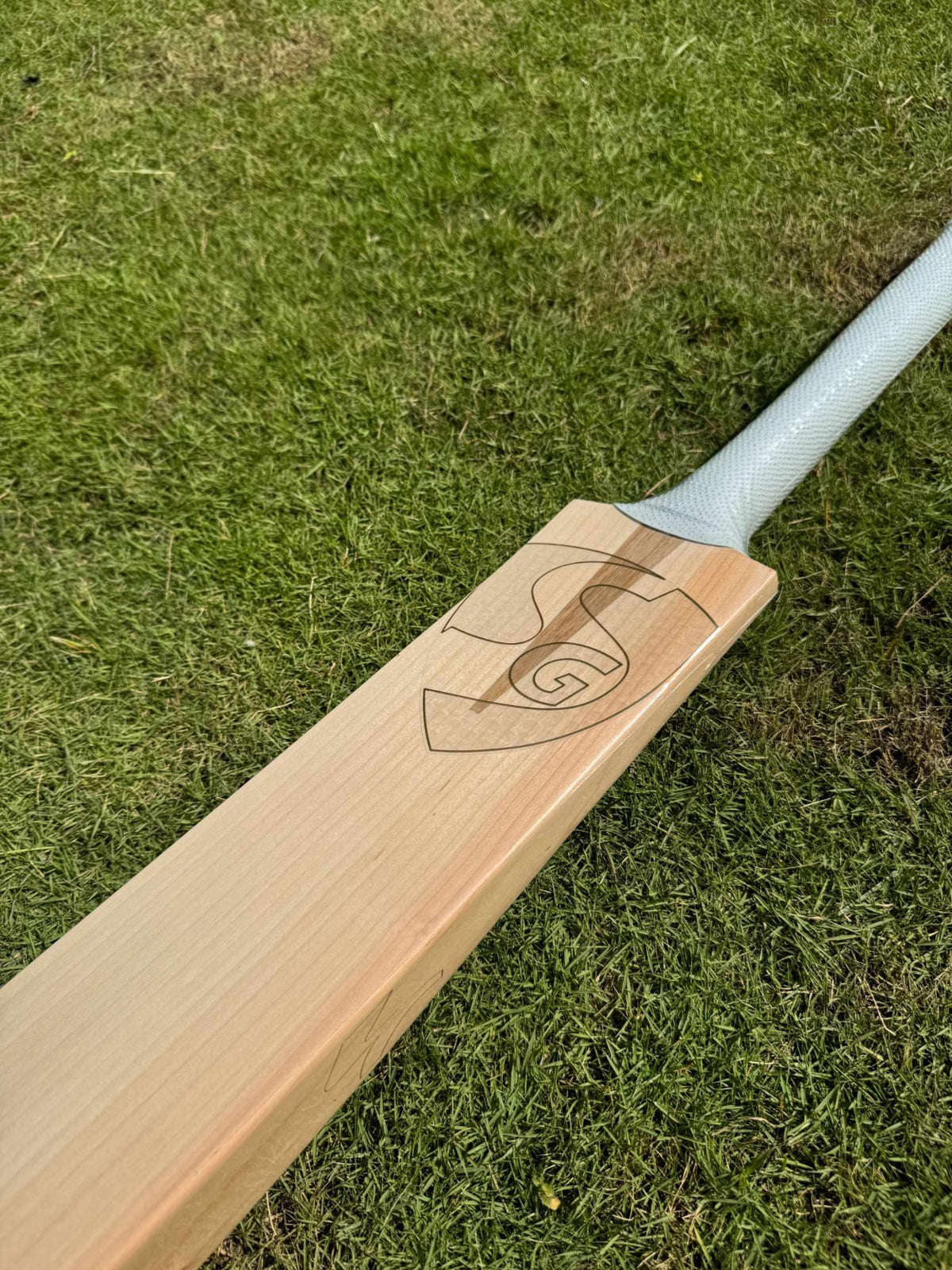 SG Sunny Gold OLE cricket bat view 6
