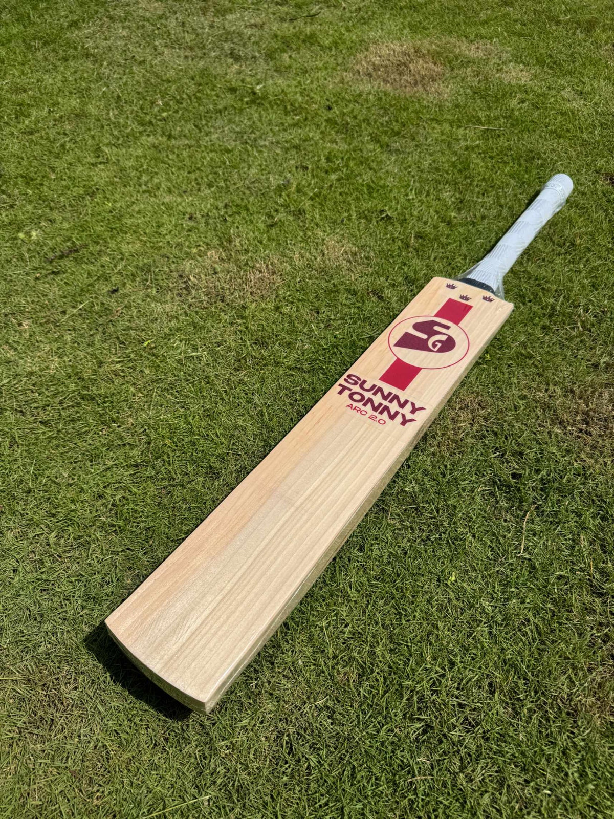 SG Sunny Tonny ARC 2.0 cricket bat – view 1