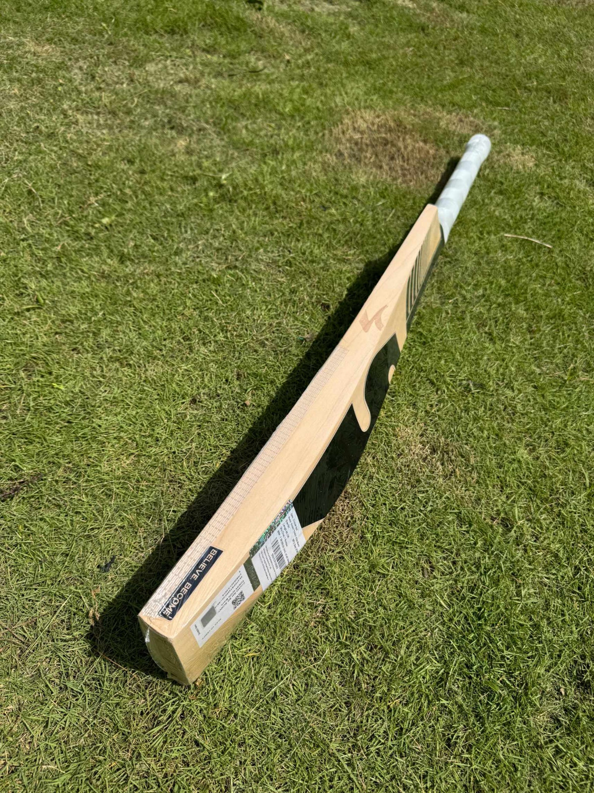 SG Sunny Tonny Icon Black cricket bat view 2