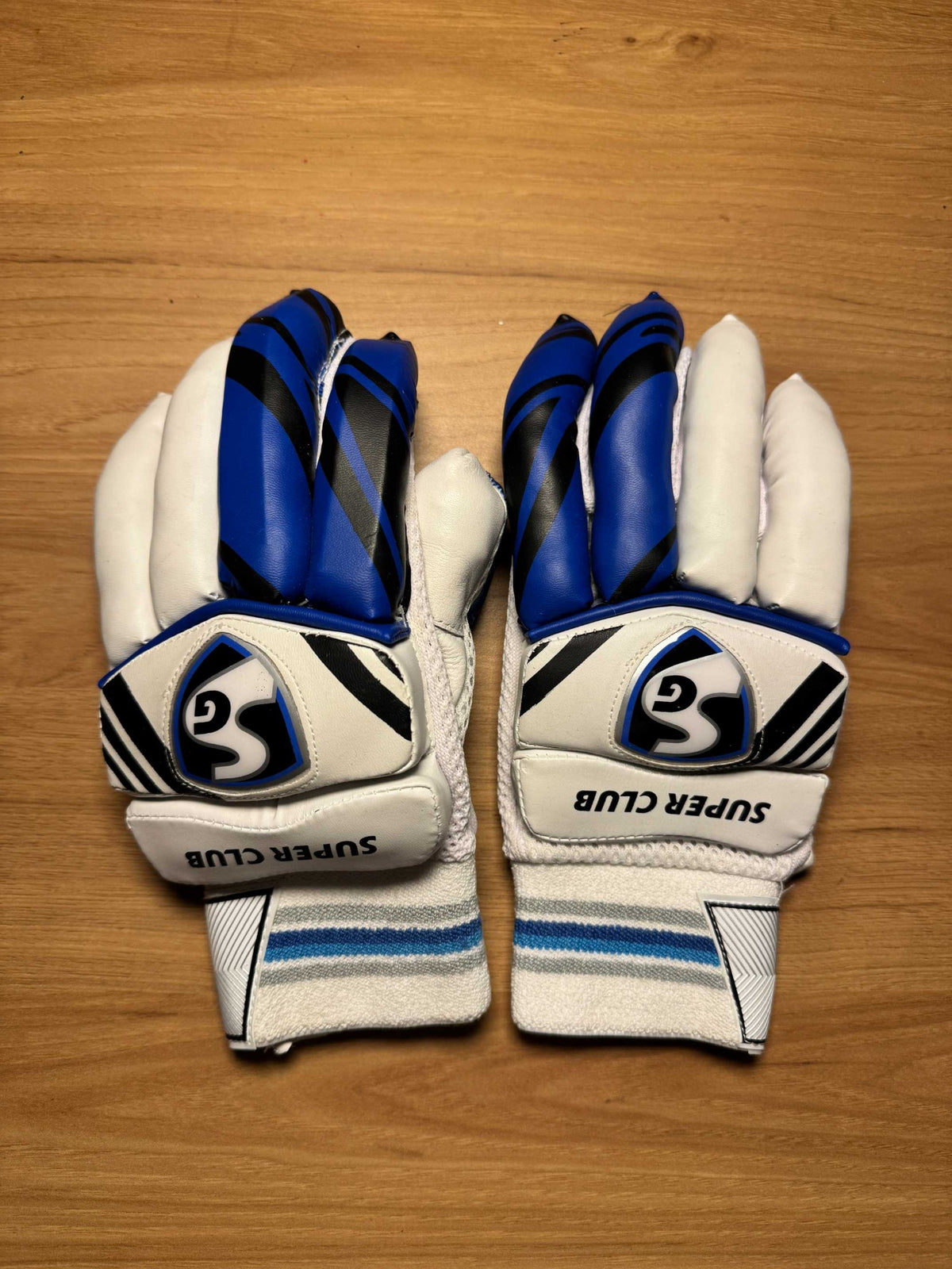 SG Super Club Left-Hand Batting Gloves - view 1