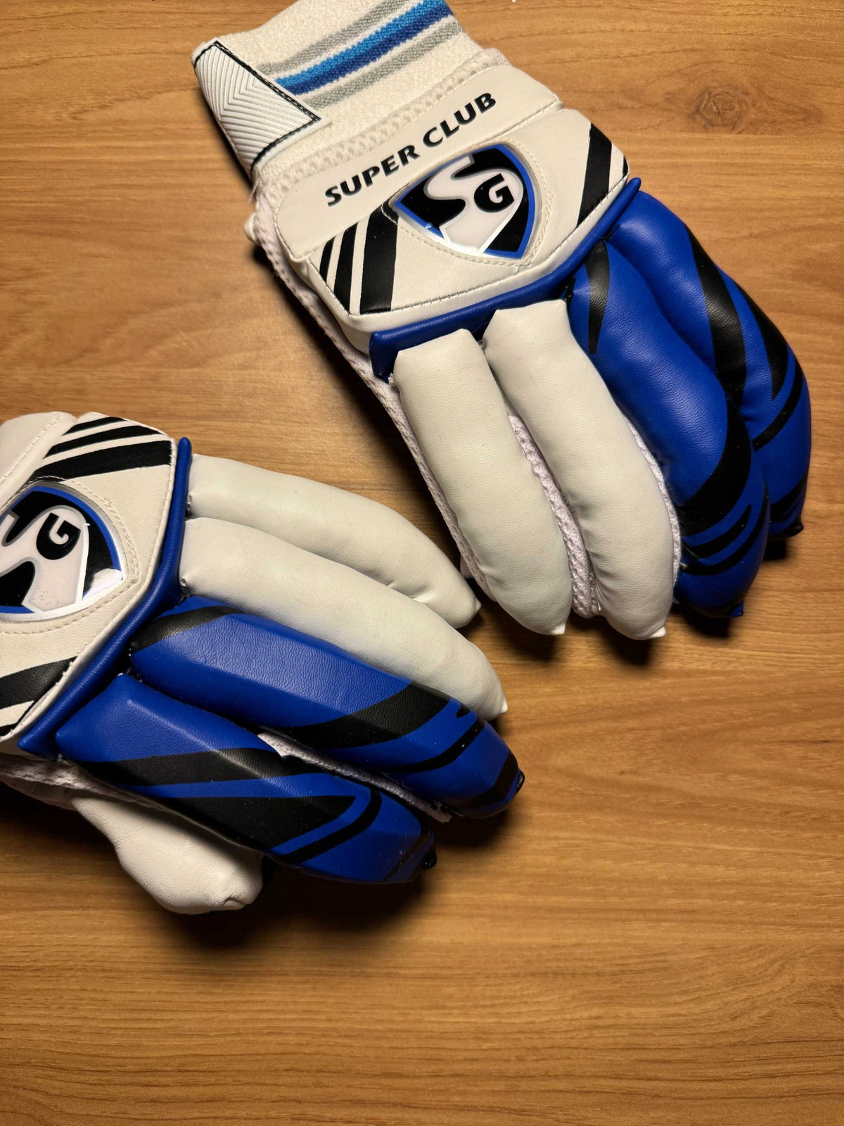 SG Super Club Left-Hand Batting Gloves - view 3