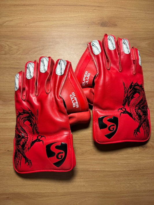SG Super Club wicket keeping gloves front