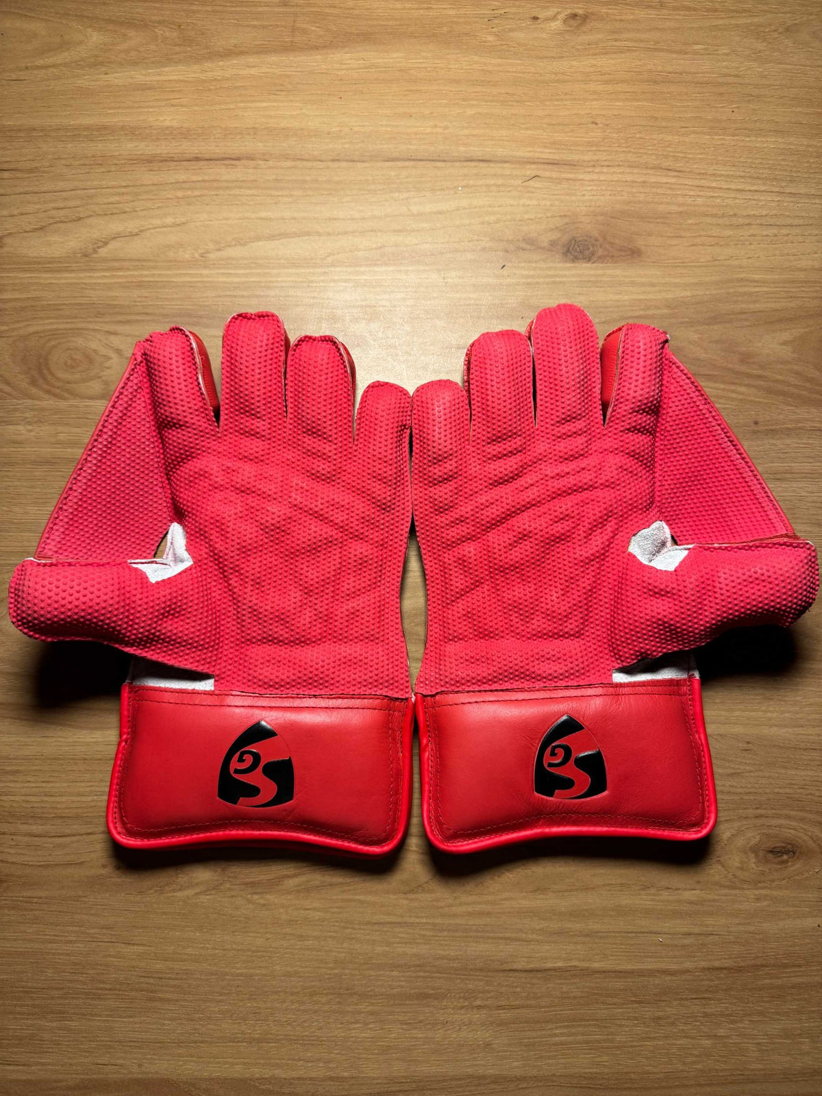 SG Super Club wicket keeping gloves photo 2