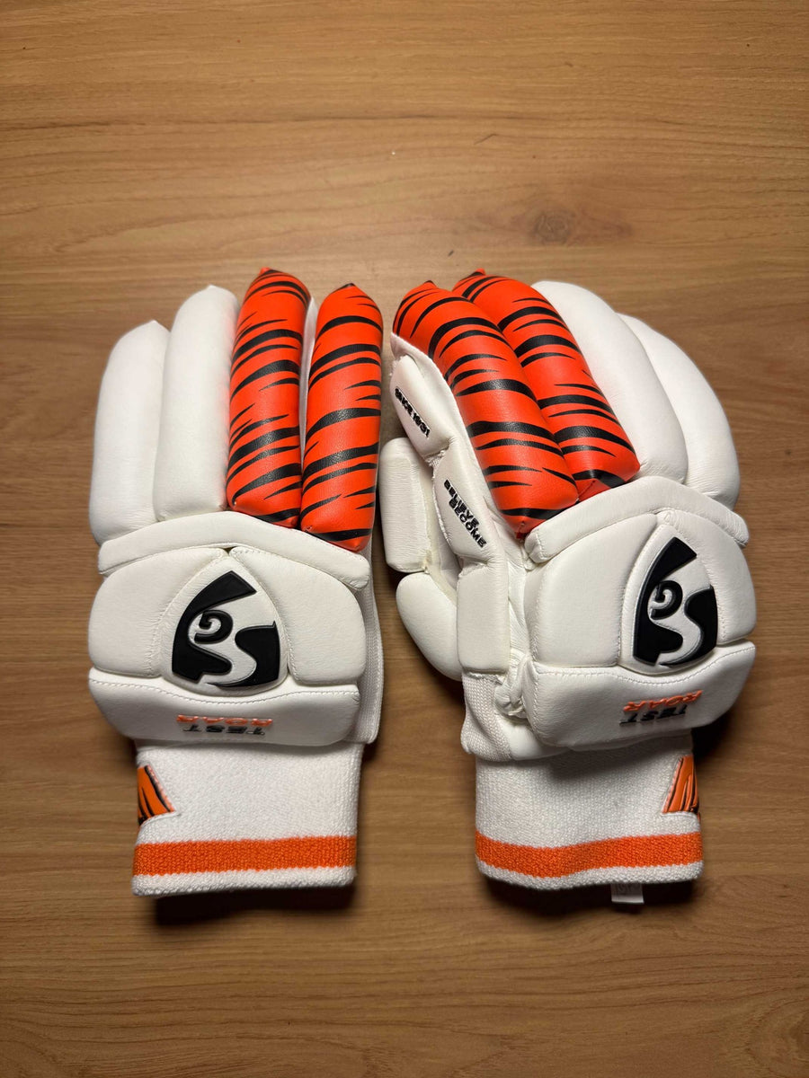 SG Test Roar Batting Gloves