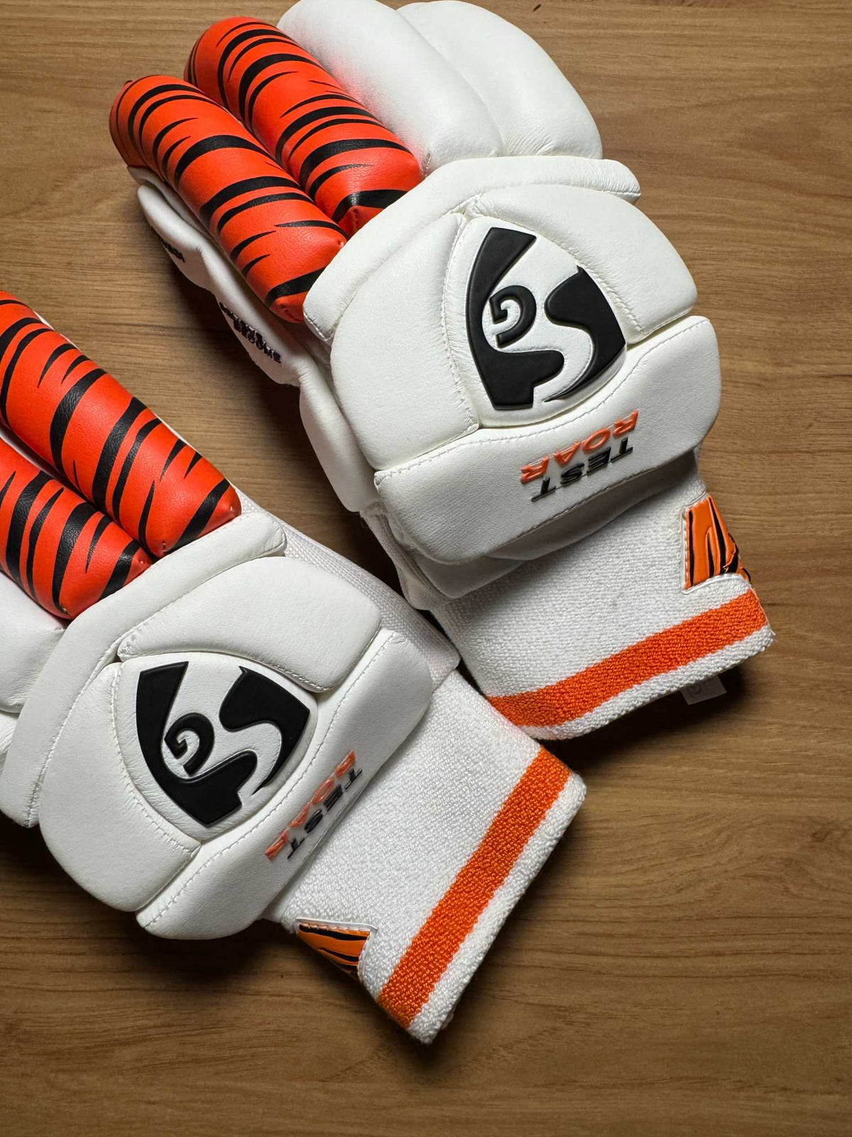 SG Test Roar Mens RH batting gloves wrist detail