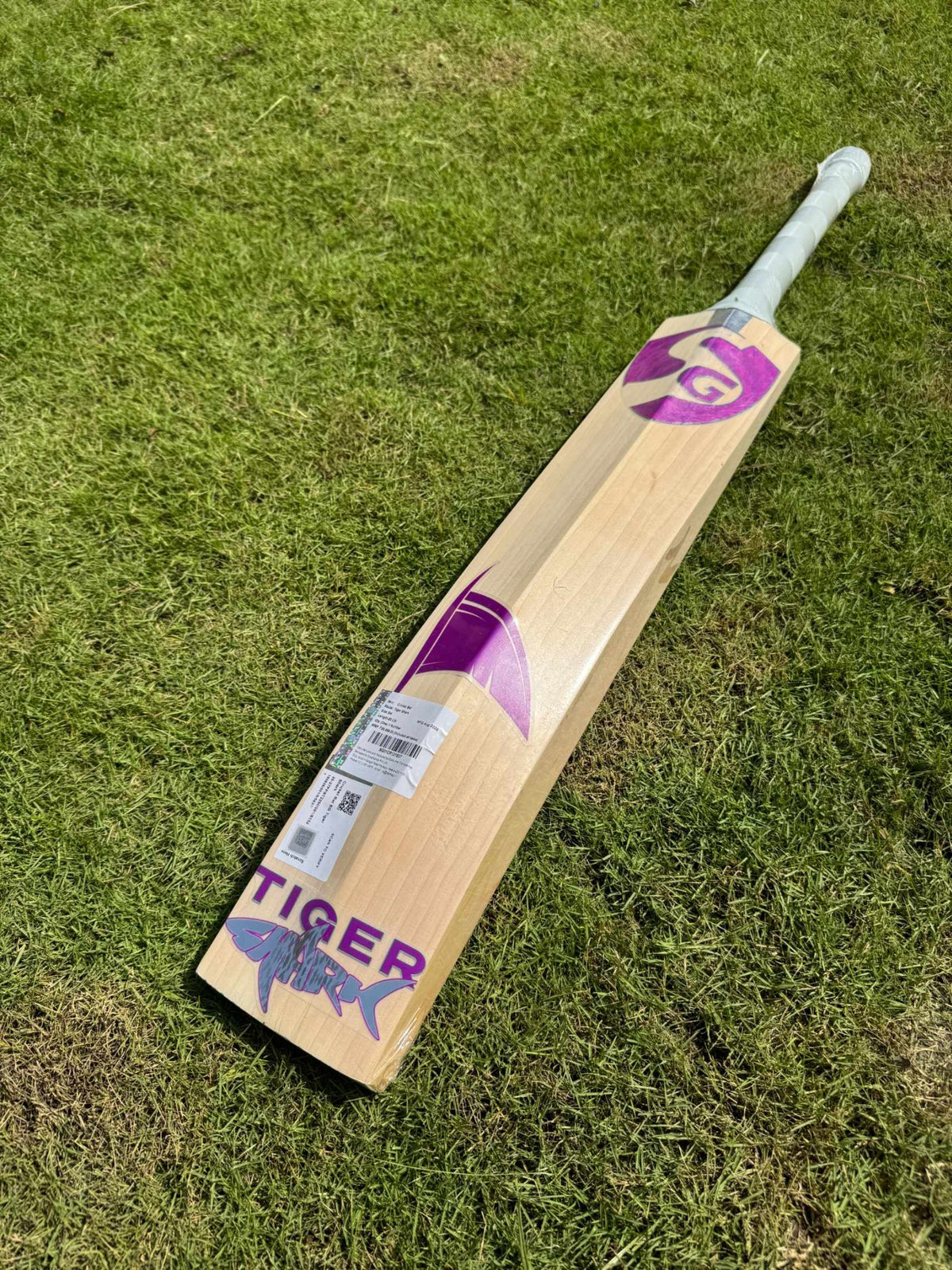 SG Tiger Shark cricket bat view 3