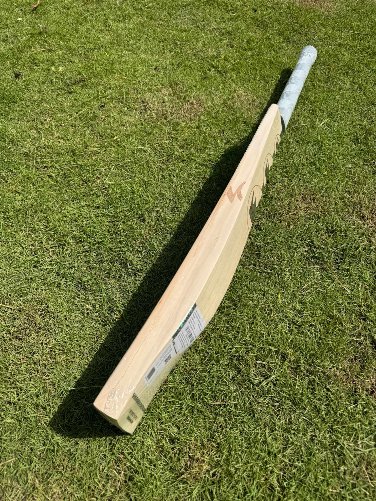 SG Triple Crown ARC 1.0 cricket bat – view 2