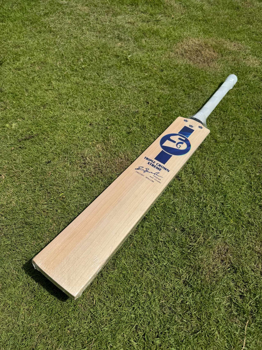 SG Triple Crown Xtreme cricket bat view 1