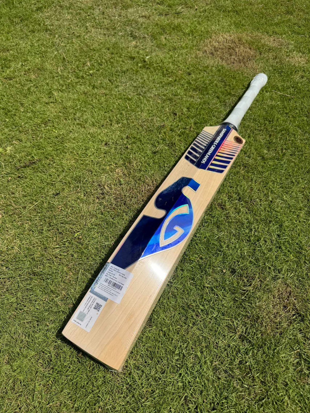 SG Triple Crown Xtreme cricket bat view 3