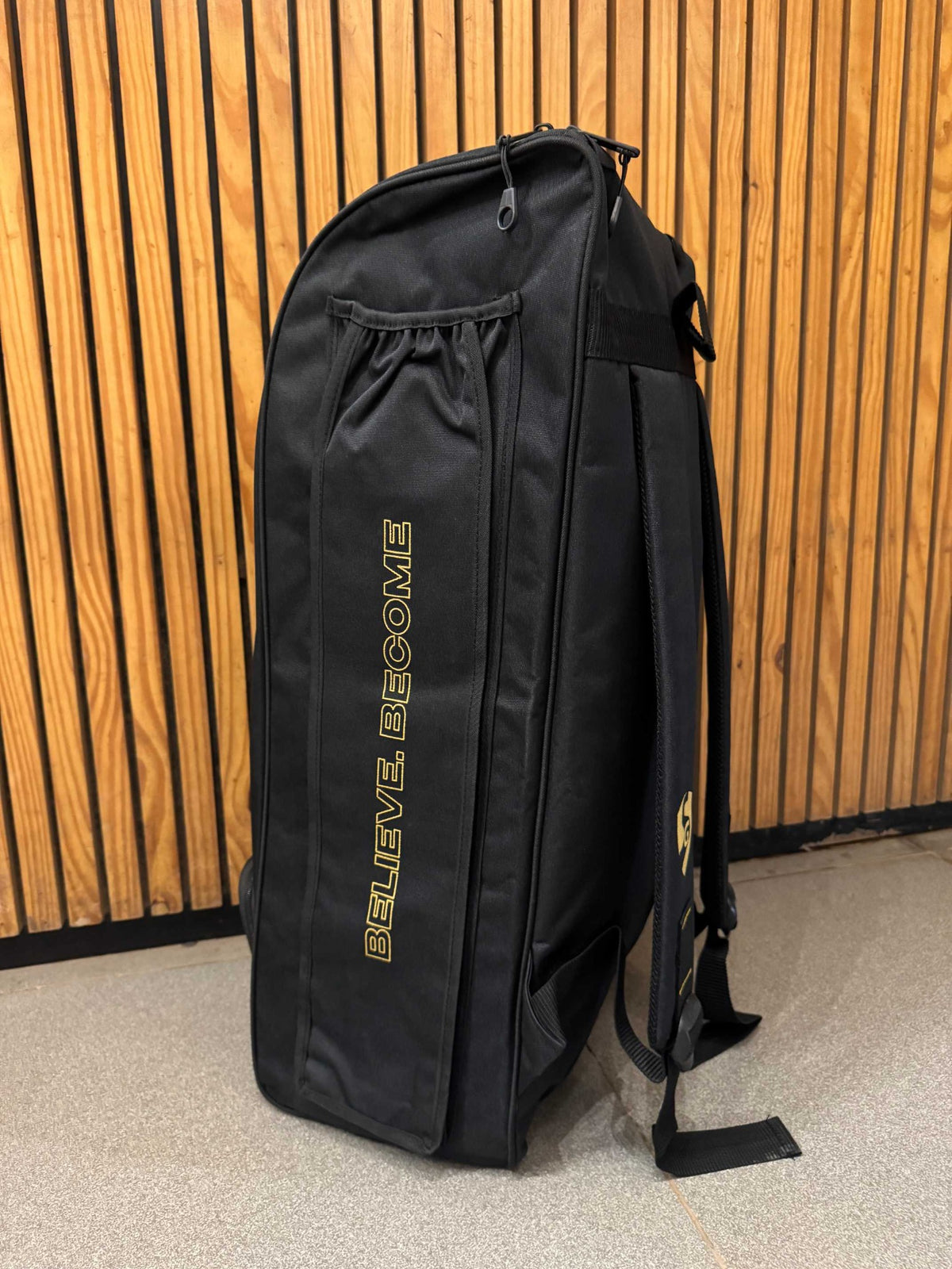 SG V12 Junior Duffle Cricket Kit Bag - view 4