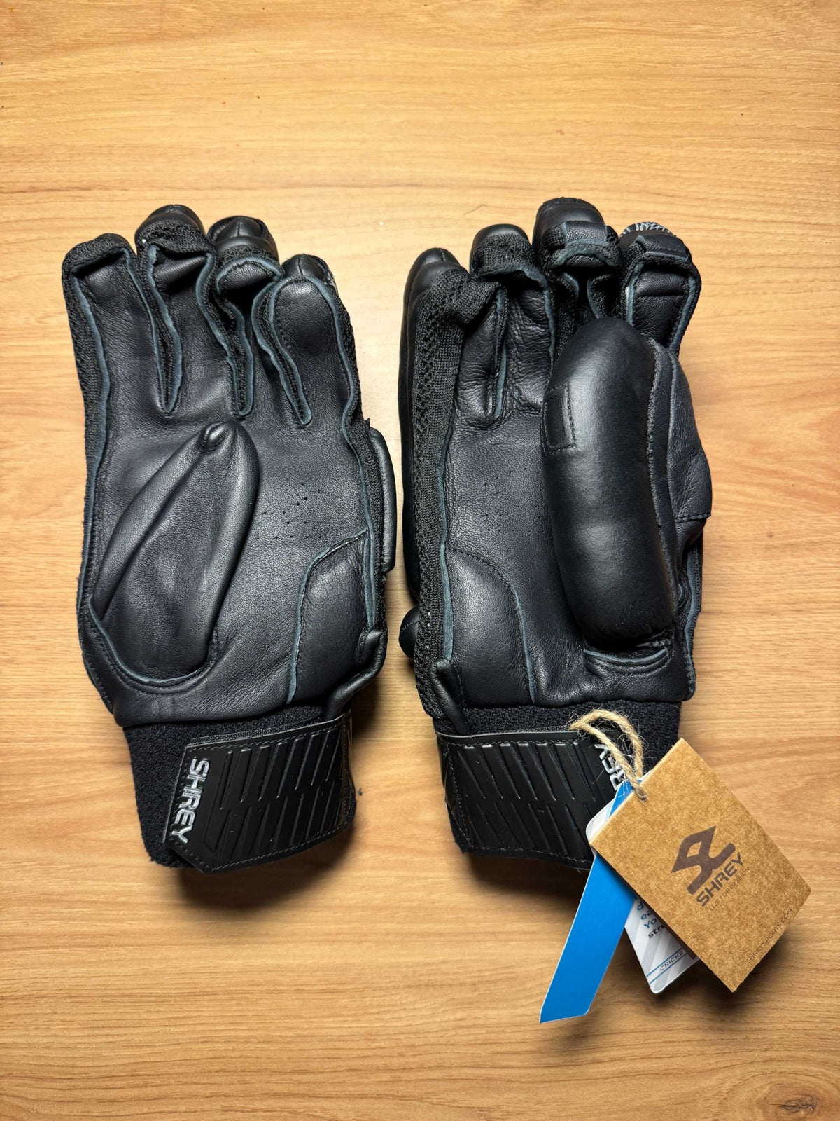Shrey Meta VR Black Men’s Right-Hand Batting Gloves - view 2