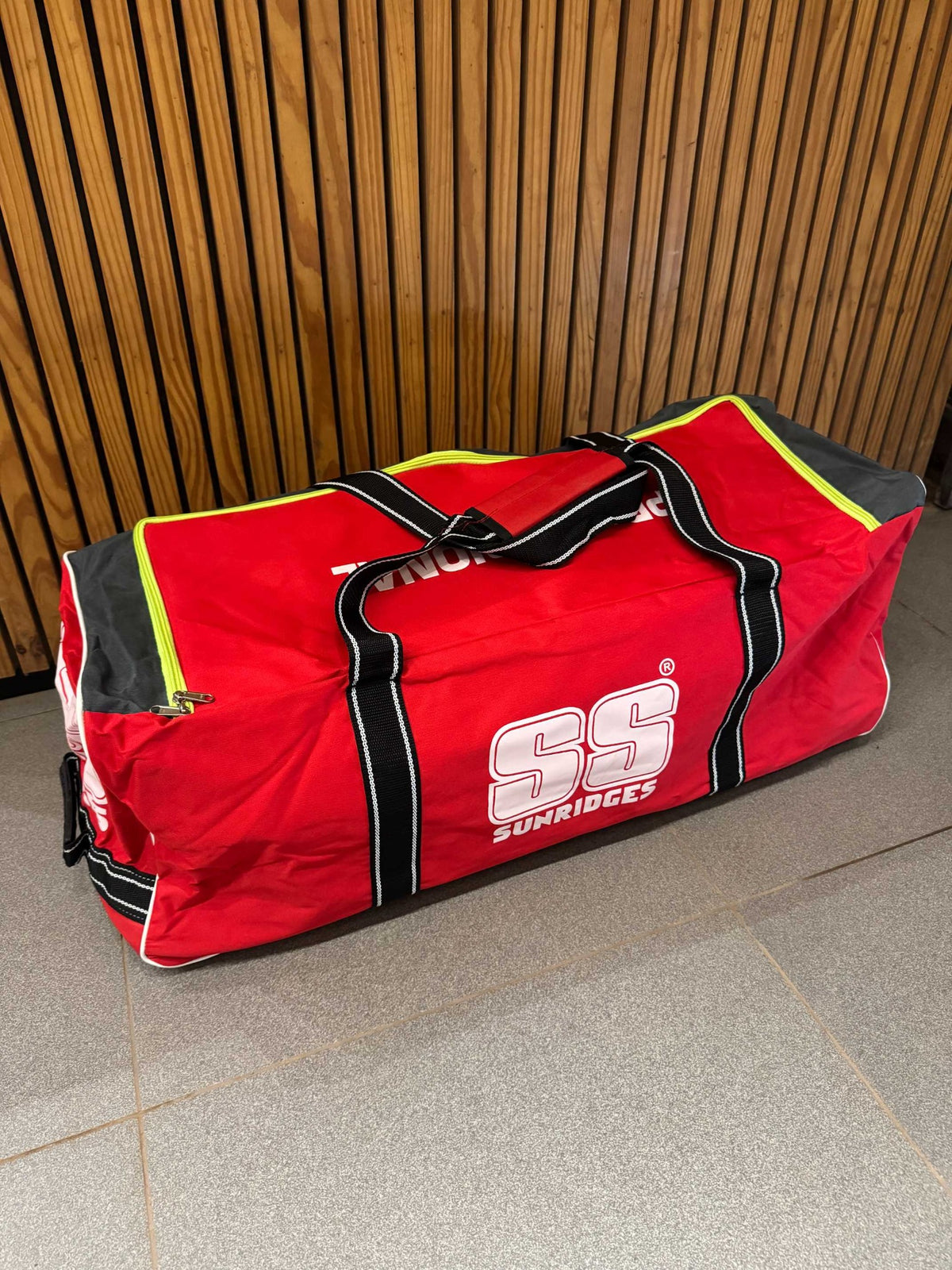 SS Professional Wheel Cricket Kit Bag - view 1