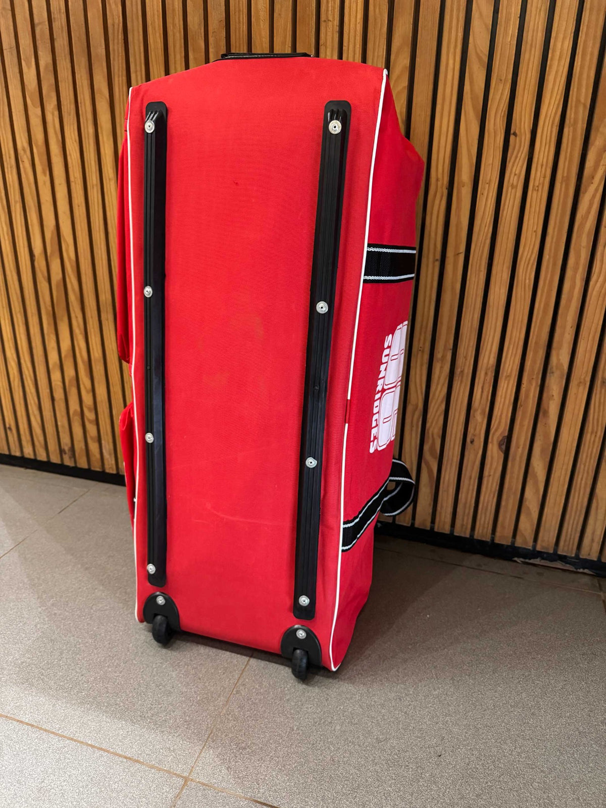 SS Professional Wheel Cricket Kit Bag - view 4